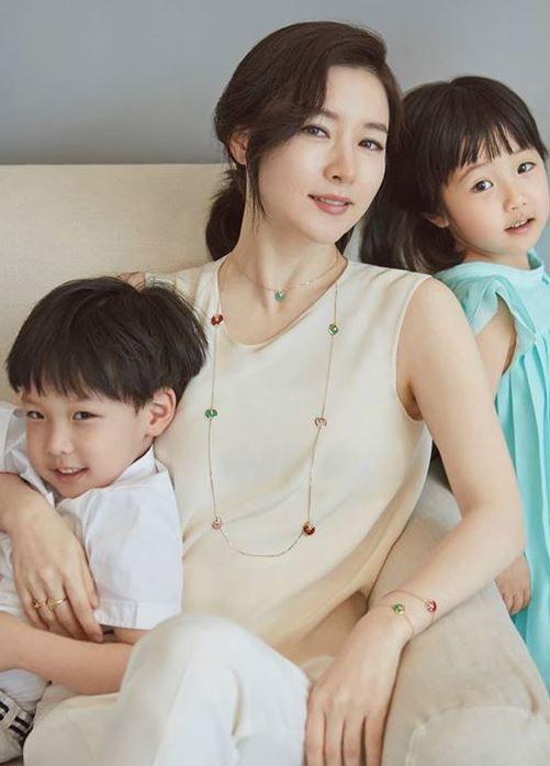 이영애, 전지현 의외의 친분? "그녀의 연이가 참 좋다고 생각한다"