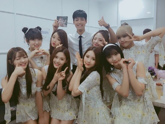 출처:/ 오마이걸 SNS