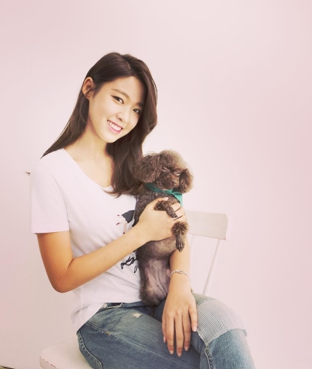 출처:/ 설현 SNS