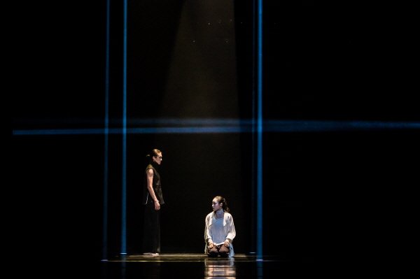 ‘인간의 시’(조성민무용단) 공연사진. 사진=한국무용협회, 이현준 제공