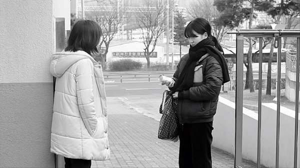 ‘비치온더비치’ 스틸사진. 사진=서울독립영화제 제공