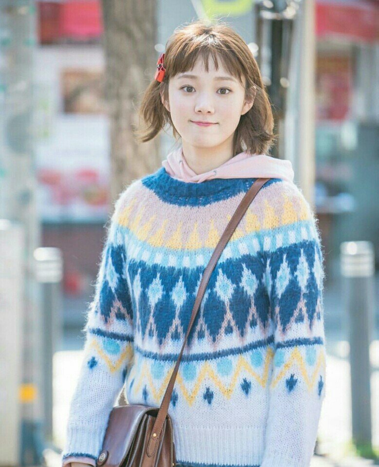 출처:/ 이성경 인스타그램
