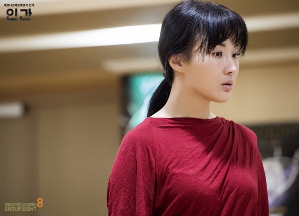‘인간’ 안유진(사만타 역). 사진=그룹에이트 제공