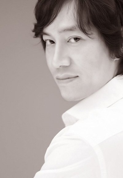 바리톤 김재섭(‘헨젤과 그레텔’ 아버지 역). 사진=성남문화재단 제공