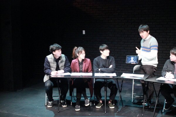 ‘카논-안티고네’ 공연사진. 사진=극단/소극장 산울림 제공