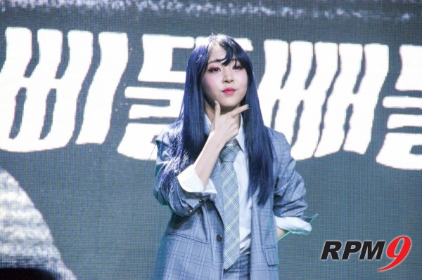 [포토] 마마무 문별, '카리스마 문스타의 은은한 큐트매력'(미니앨범 'purple' 쇼케이스)