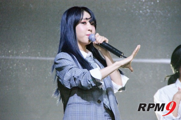[포토] 마마무 문별, '카리스마 문스타의 은은한 큐트매력'(미니앨범 'purple' 쇼케이스)