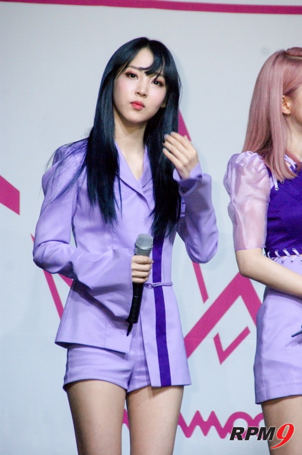 [포토] 마마무 문별, '카리스마 문스타의 은은한 큐트매력'(미니앨범 'purple' 쇼케이스)