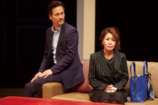 ‘대학살의 신’ 공연사진. 사진=신시컴퍼니 제공