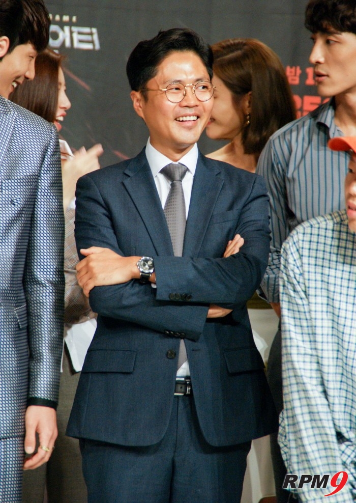 더불어민주당 소속 김광진 전 국회의원이 tvN '소사이어티 게임 2' 제작발표회에서 "국회 가는 것 보다 예능이 더 나은 것 같다"며 "정글의 법칙에 출연하고 싶다"라는 말로 뛰어난 언변을 보였다. (사진=박동선 기자)