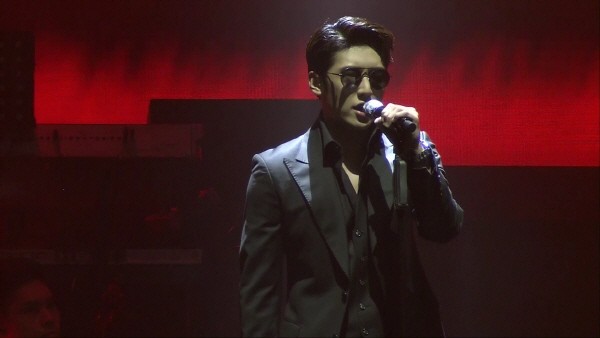 고은성, 곽동현, 박상돈, 이동신 ‘오버더크로스오버’ 콘서트 공연사진. 사진=하늘이엔티 제공