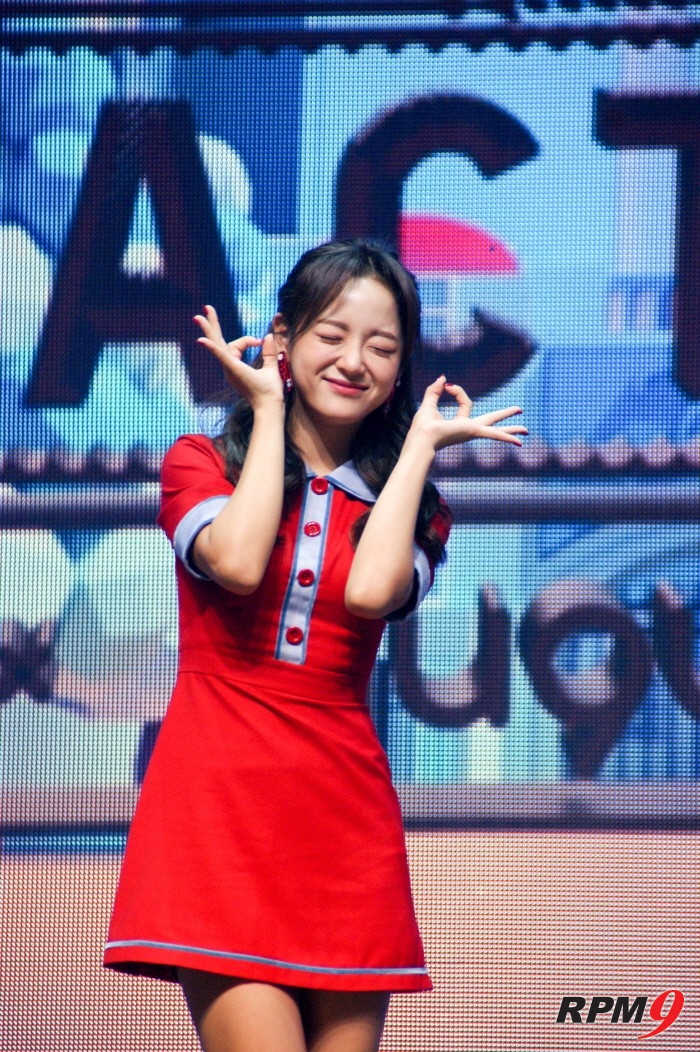 8일 오후 서울 광진구 예스24 라이브홀에서는 그룹 구구단의 새 싱글앨범 '초코코 팩토리(Chococo Factory)' 발매기념 쇼케이스가 개최됐다. 구구단 멤버 세정이 포토타임에 응하고 있다. (사진=박동선 기자)