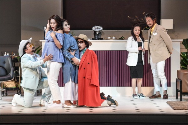 ‘코지 판 투테’ 공연사진. 사진=세종문화회관 제공