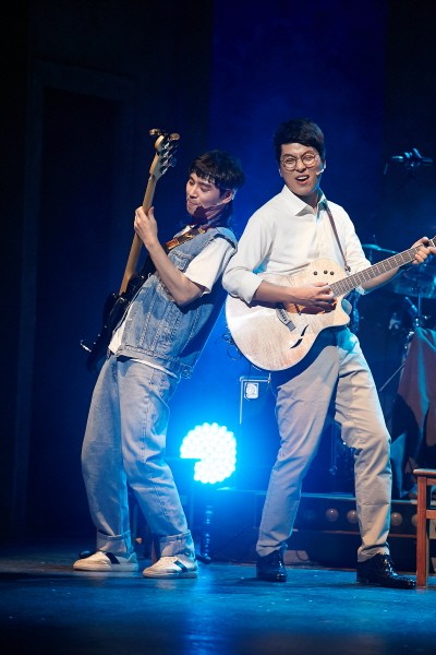 ‘그 여름, 동물원’ 공연사진(최성욱 배우). 사진=더그룹 제공