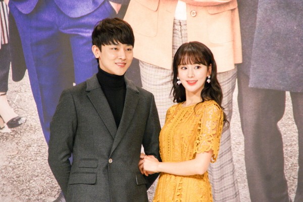 6일 서울 영등포구 타임스퀘어 아모리스홀에서는 오는 12일 오전 9시 방송될 KBS2 TV소설 '파도야파도야' 제작발표회가 개최됐다. (왼쪽부터) 장재호·노행하 등 배우들이 포토타임에 응하고 있다. (사진=박동선 기자)