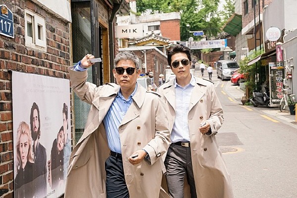 ‘탐정: 리턴즈’ 스틸사진. 사진=크리픽쳐스, CJ 엔터테인먼트 제공