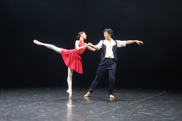 ‘KNB MOVEMET SERIES 4’ 정영재 안무 ‘Love Story of the Pianist’ 공연사진, 사진=국립발레단 제공
