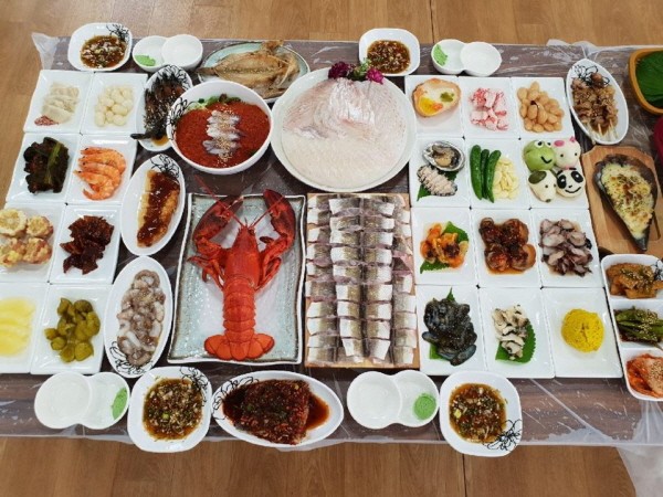 여수맛집 ‘진남횟집’, 직접 담은 돌산갓김치 등 차별화된 여수의 맛 즐길 수 있어