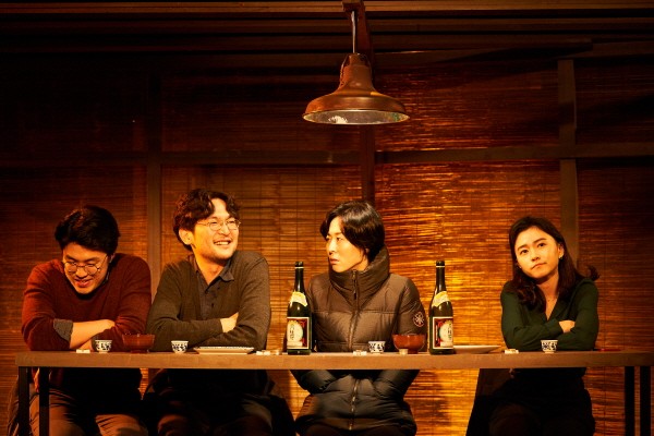 ‘외로운 사람, 힘든 사람, 슬픈 사람’ 공연사진. 사진=두산아트센터 제공
