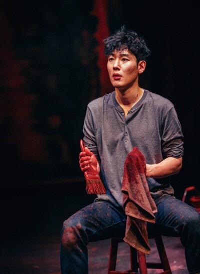 ‘레드’ 공연사진. 사진=신시컴퍼니 제공