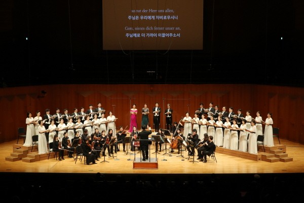 ‘서울모테트합창단 창단 30주년 기념 마스터피스 시리즈 III 바흐 모테트 전곡 연주’ 공연사진. 사진=서울모테트합창단 제공