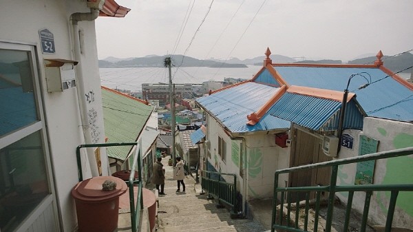 ‘파도치는 땅’ 스틸사진. 사진=아이 엠 제공