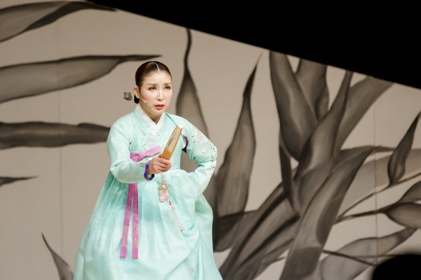국립극장 완창판소리 5월 ‘오민아의 심청가-강산제’ 공연사진. 사진=국립극장 제공