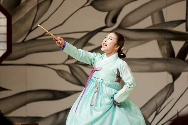 국립극장 완창판소리 5월 ‘오민아의 심청가-강산제’ 공연사진. 사진=국립극장 제공