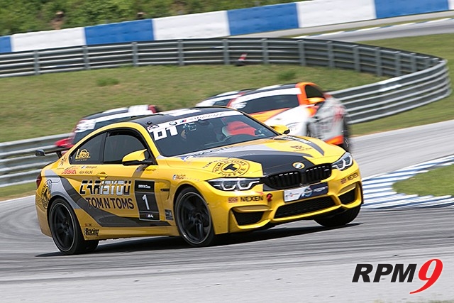 CJ대한통운 슈퍼레이스 2전 BMW M 클래스 우승 권형진 선수 (사진 황재원 기자)