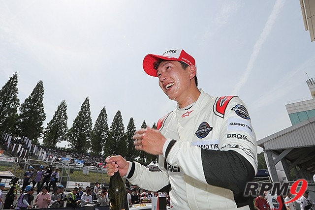 CJ대한통운 슈퍼레이스 2전 GT1 2위 박석찬 선수 (사진 제공 : 슈퍼레이스)