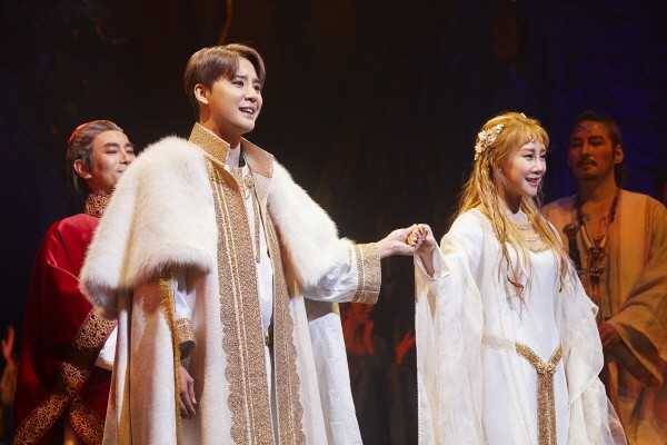 ‘엑스칼리버’ 공연사진. 사진=EMK뮤지컬컴퍼니 제공