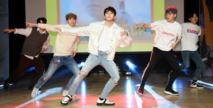 사진=더그루브컴퍼니 제공