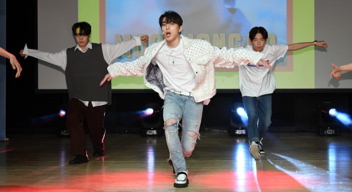 사진=더그루브컴퍼니 제공