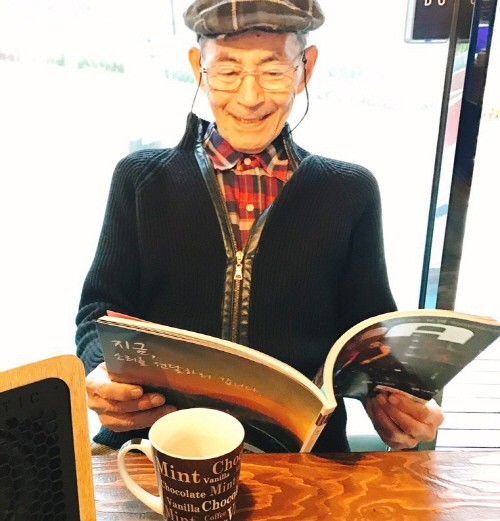 국산 명품들을 개발, 생산한 고려마샬전자 박병윤 대표. 사진=미디어하우스 제공