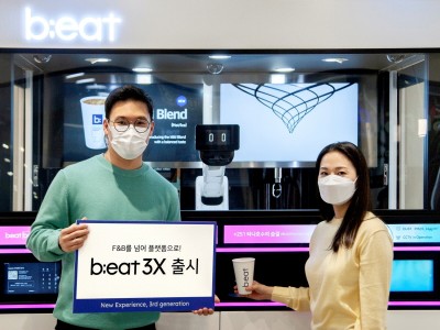 3세대 로봇 카페 '비트3X'. 사진=비트코퍼레이션.