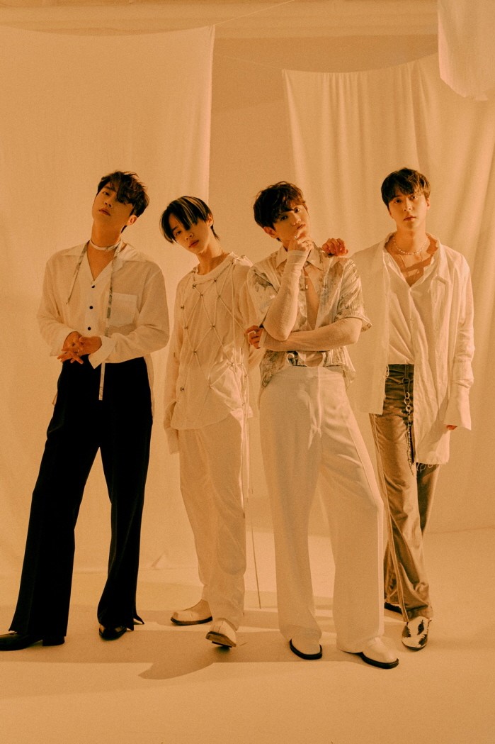 사진=어라운드어스 제공