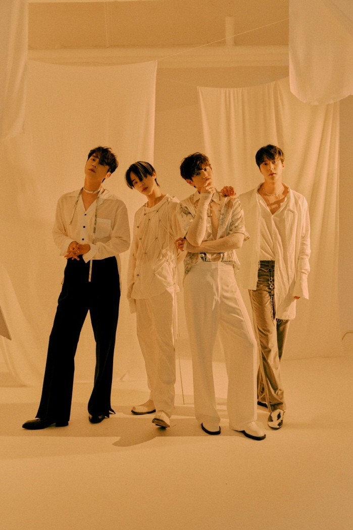 사진=어라운드어스 제공