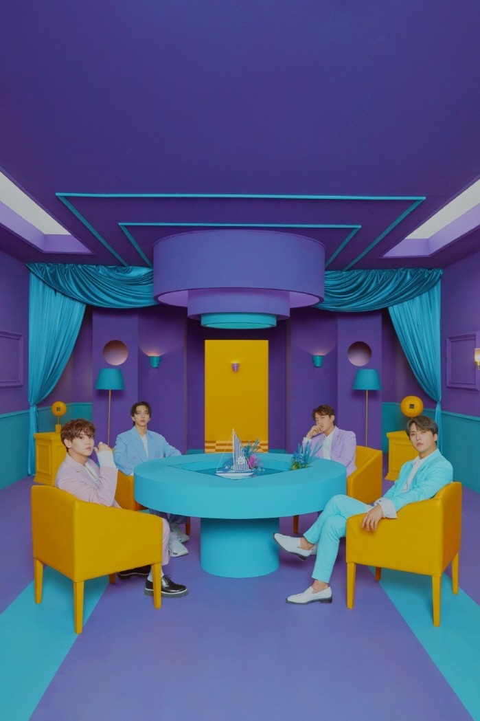 사진=어라운드어스 제공