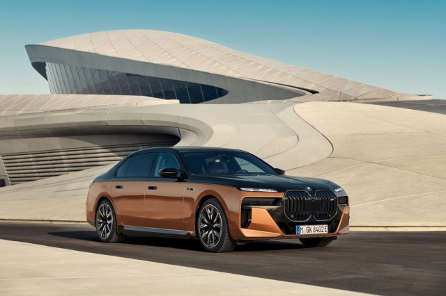 BMW, '뉴 i7 M70 xDrive' 및 '뉴 i7 eDrive50' 출시