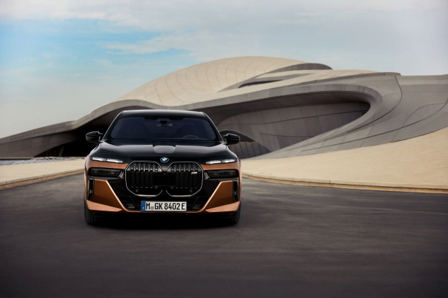BMW, '뉴 i7 M70 xDrive' 및 '뉴 i7 eDrive50' 출시