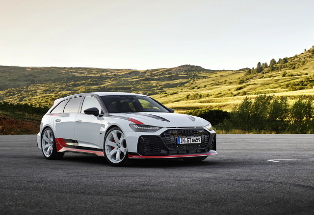 아우디 RS6 아반트 GT