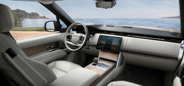 JLR, 올 뉴 레인지로버 · 올 뉴 레인지로버 스포츠 PHEV 모델 출시