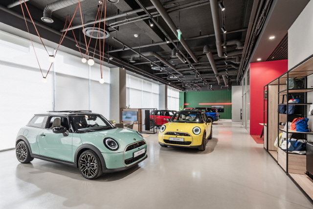 바바리안모터스, BMW·MINI 인천 전시장 새로 단장해 오픈