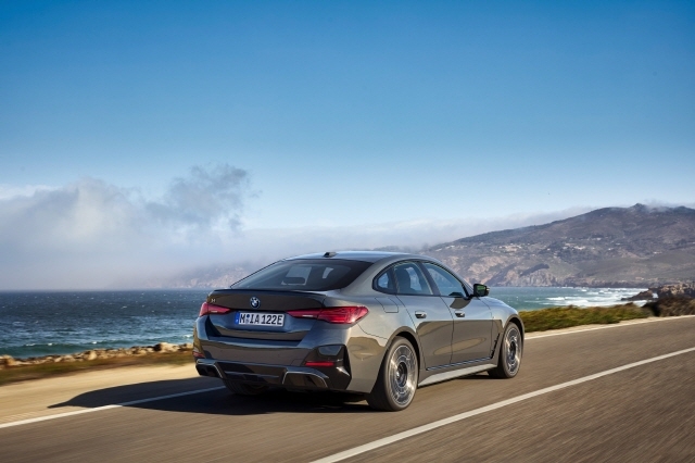 BMW, 프리미엄 순수전기 그란 쿠페 '뉴 i4 eDrive40' 출시