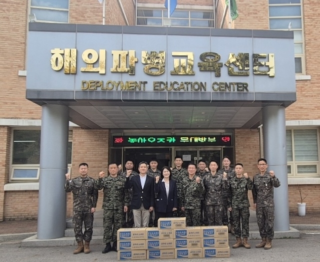 오는 5월 파병 예정인 레바논평화유지단(동명부대) 31진 장병 250명에게  동아오츠카가 포카리스웨트 분말 1300포를 지원했다. 사진=동아오츠카