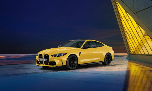 M4 컴페티션 M xDrive 스피드 옐로우 에디션