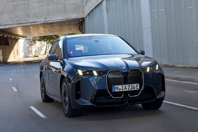 BMW 코리아, 강렬한 디자인과 향상된 주행 성능 갖춘 '뉴 iX' 공식 출시