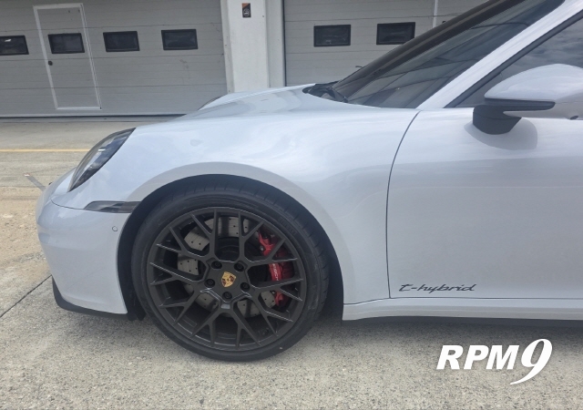 [시승기] 17년 묵은 한(恨)을 품고 달리다 '포르쉐 911 GTS'