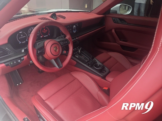 [시승기] 17년 묵은 한(恨)을 품고 달리다 '포르쉐 911 GTS'