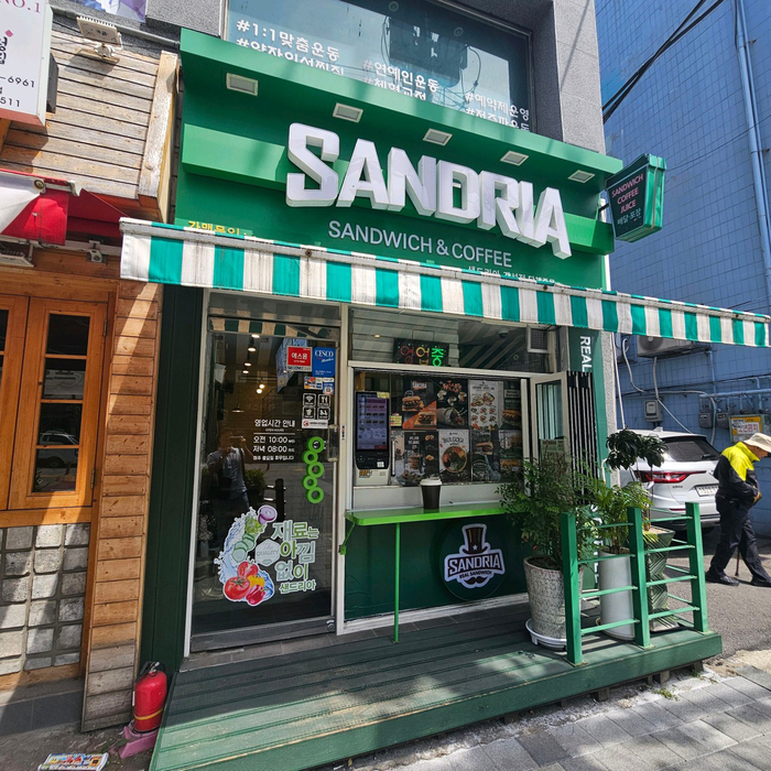 샌드리아, '헬시 플레저' 트렌드 발맞춰 소형매장 창업모델 제시